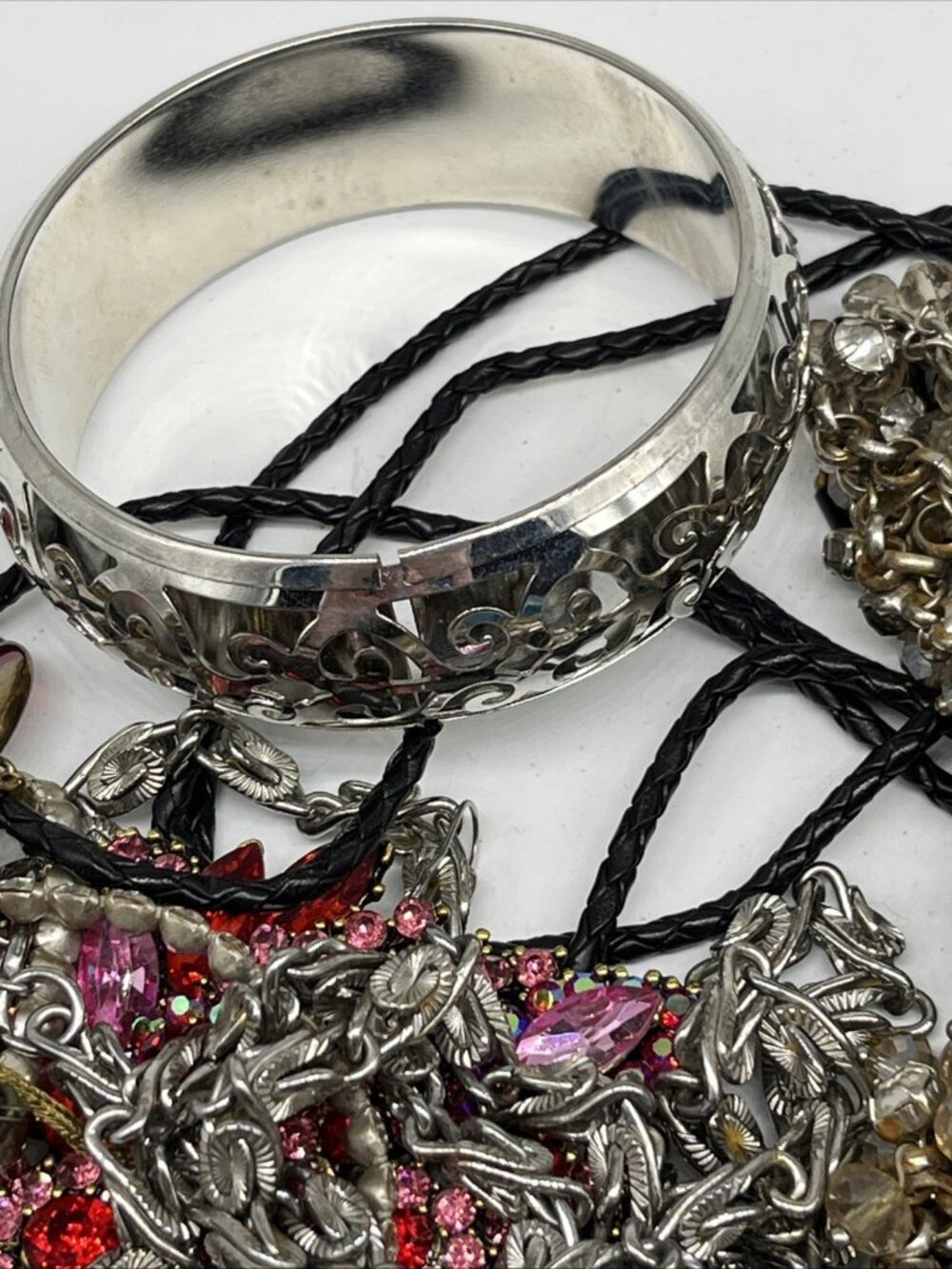 Bag Lot Broken Jewelry For Repair Crafting Salvage - Picture 4 of 9
